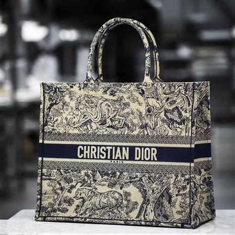 dior пусеты|authentic Dior tote bags.